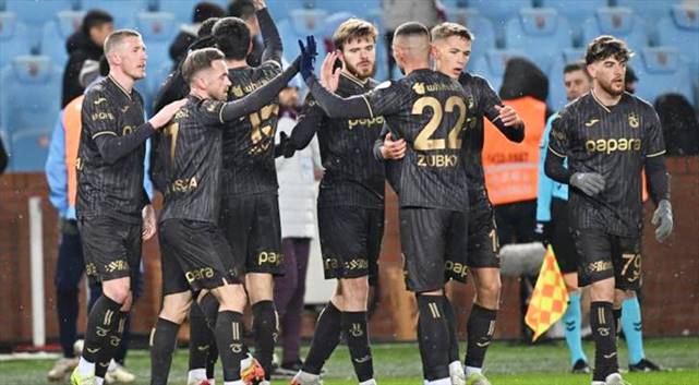 Trabzonspor 3-2 Gaziantep FK (Maç Sonucu) Fırtına evinde hata yapmadı!