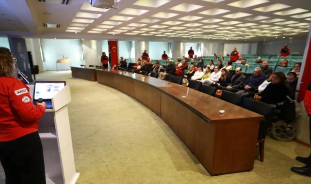  AKUT’TAN engellilere yönelik deprem semineri