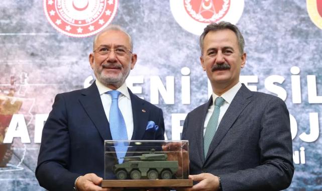 ALTUĞ 8×8 serisi için imzalar atıldı… ALTUĞ 8×8 Ankara’da üretilecek