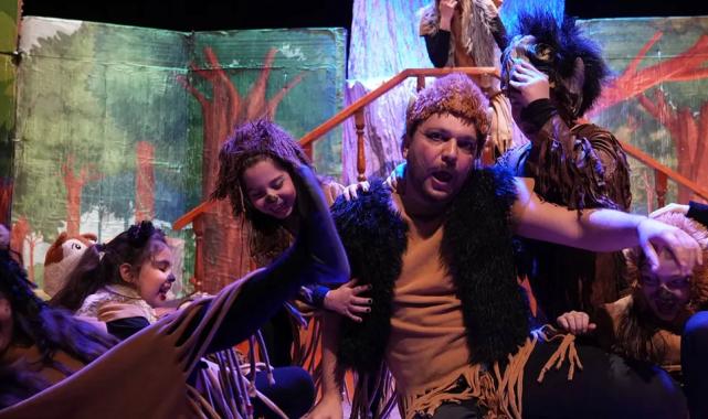 Ankara Keçiören’de tiyatro geçidi yaşandı