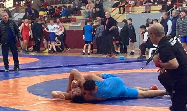 Antalya Kumlucalı güreşçiler madalya için güreşecekler