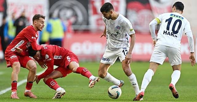 Onvo Antalyaspor 2-1 Kasımpaşa (Maç Sonucu) Antalya evinde hata yapmadı!