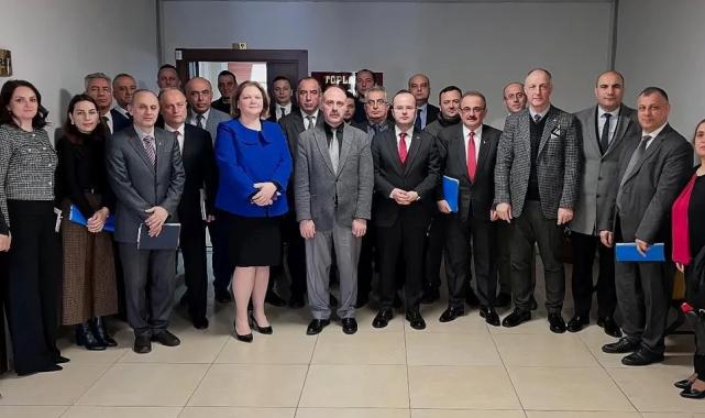 Artvin Hopa’da ‘İlçe İdareleri’ toplandı