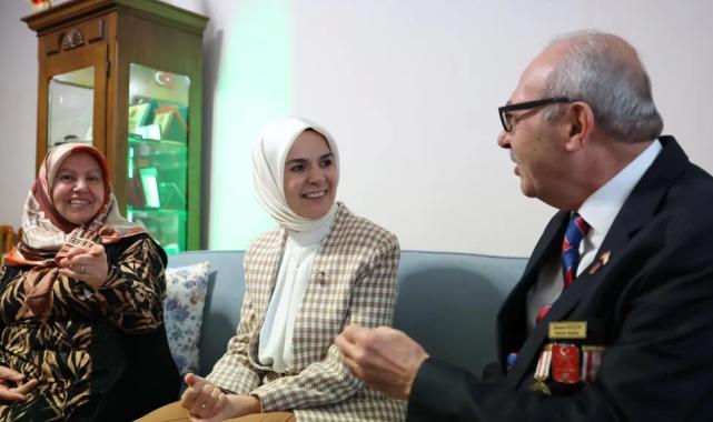 Bakan Göktaş’tan yarım yüzyıllık aşka sürpriz ziyaret