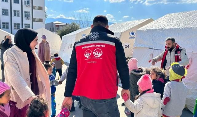 Bakanlık açıkladı… Depremzede 1912 çocuktan 1879’u ailesine teslim edildi