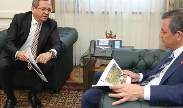 Başkan Ergin, Özgür Özel’e Ayvalık çalışmalarını anlattı