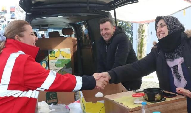 Başkan Hürriyet, esnafı ziyaret etti