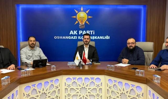 Bursa Osmangazi’de AK Parti mahalle başkanlarıyla buluştu