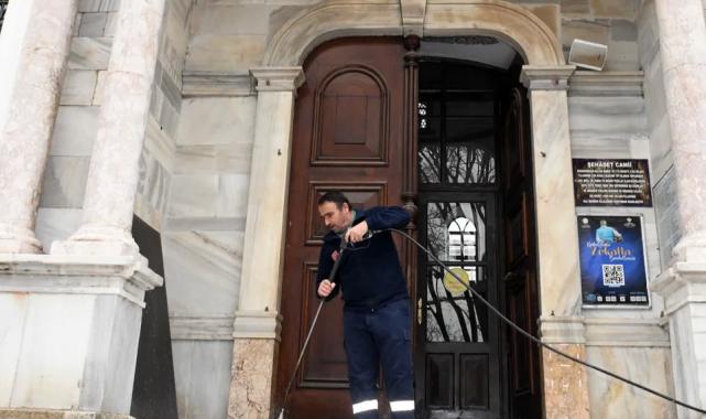 Bursa Osmangazi’deki camilerde Ramazan temizliği