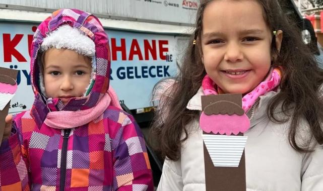 Bursa’da çocuklar kendi kitap ayraçlarını tasarladı