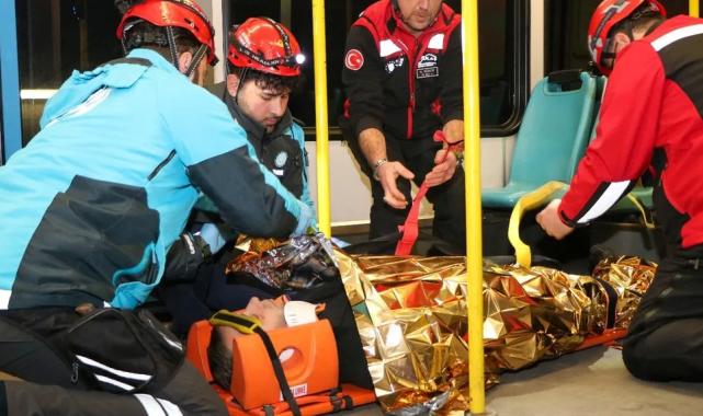 BursaRay hattında gerçeği aratmayan yangın tatbikatı