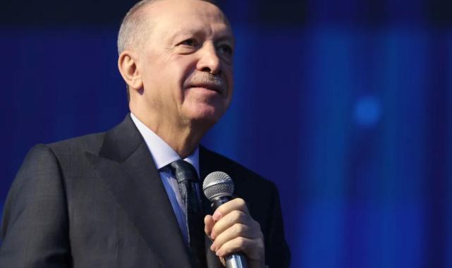 Cumhurbaşkanı Erdoğan yeniden AK Parti Genel Başkanı seçildi