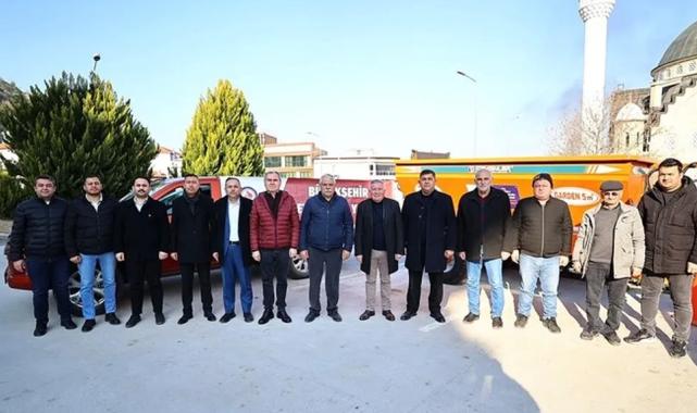 Denizli Büyükşehir’den üreticilere gübre römorku desteği