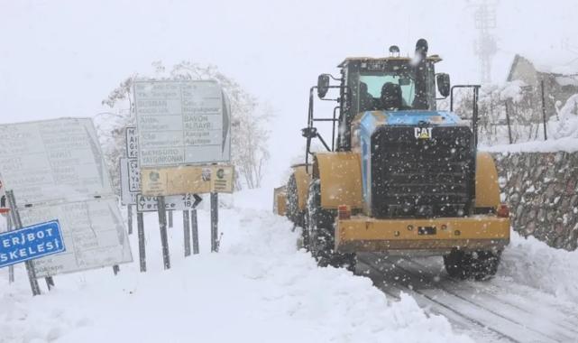 Diyarbakır’da 439 kilometre yol ulaşıma açıldı