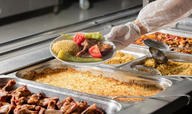 Ekonomik kriz gıda güvenliğini tehdit ediyor! Ucuza yemek alırken sağlığınızı riske atmayın!