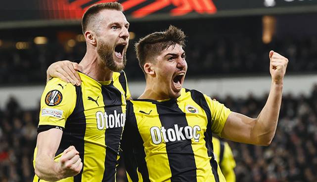 Anderlecht 2-2 Fenerbahçe (Maç Sonucu) Fener son 16 biletini kayıpsız aldı!