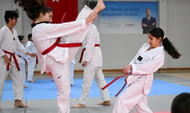 İzmir Bornova’da taekwondocuların kuşak heyecanı