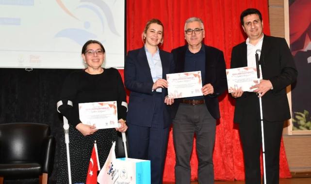 İzmir Çiğli’de “Engelsiz Yaşam Forumu” gerçekleştirildi