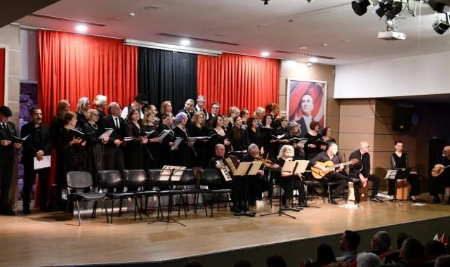 İzmir Çiğli’de ‘Rebetiko’ rüzgarı