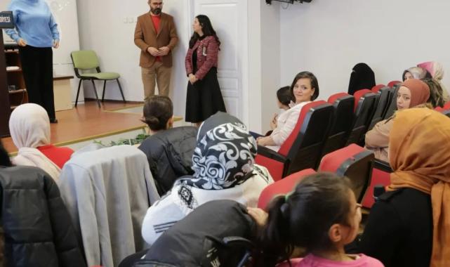 İzmir Karabağlar’da annelere farkındalık eğitimi