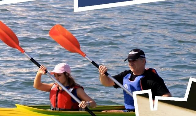 İzmir’in gençleri su sporlarıyla ücretsiz tanışıyor