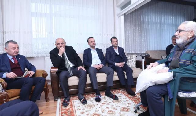 Kocaeli’de Başkan Büyükakın’dan milli güreşçiye vefa ziyareti