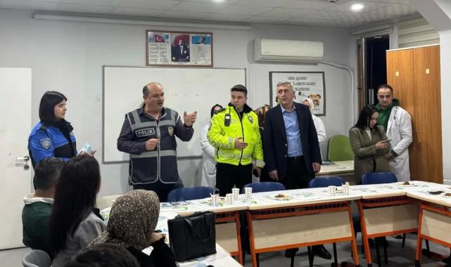 Kocaeli’de Çayırovalı veliler bilinçleniyor