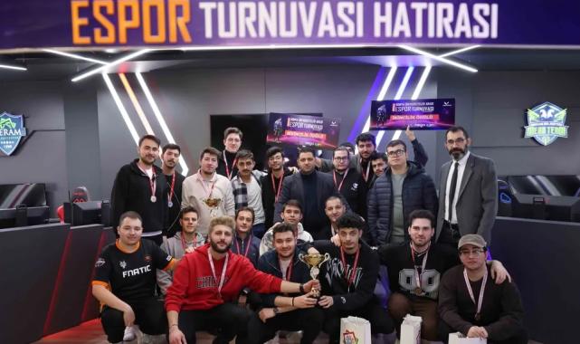 Konya Meram’da ilk ‘e-spor’da renkli final