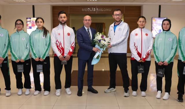 Konya Selçuklu’da başarılı sporculardan Başkan Pekyatırmacı’ya ziyaret