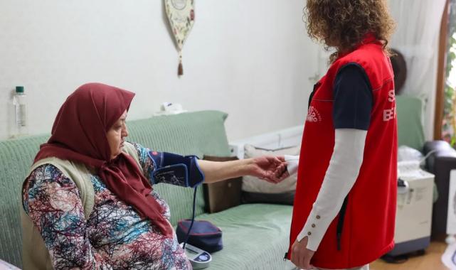 Konya Selçuklu’da evde bakım yüzleri güldürüyor