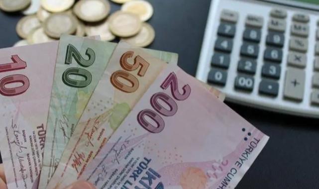 Maaşlar hesaplara yatıyor