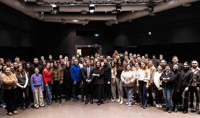 Microsoft Türkiye ve Boyner iş birliğinde düzenlenen hackathonda yapay zeka ile yaratıcılığın sınırları aşıldı