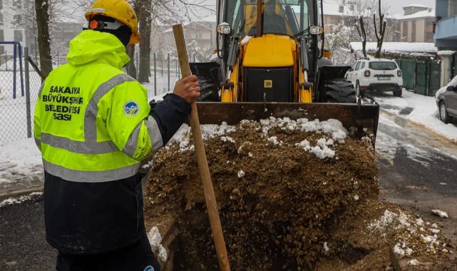 SASKİ ekipleri hız kesmeden çalışıyor
