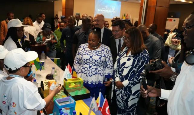 Türk sevdalısı gençler hünerlerini sergiledi