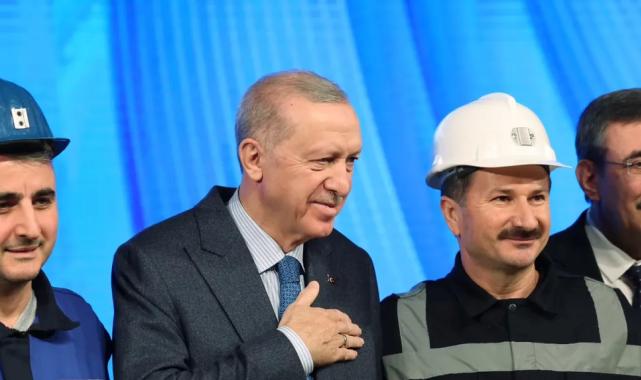 Üniversiteliye 15 bin 162 TL destek! Programın detaylarını Erdoğan duyurdu