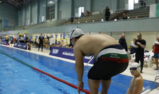 4 ülkeden engelliler İstanbul’da kulaç attı