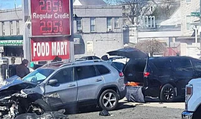 ABD Paterson’da dehşet kaza