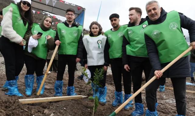 AÇÜ’lü Sınıf Öğretmenliği öğrencilerinden geleceğe nefes