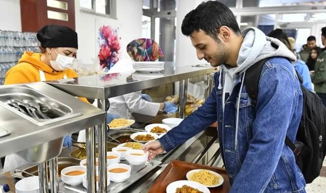 Ankara Büyükşehir öğrencilerin ramazanda da yanında