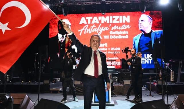 Atatürk’ün Antalya ziyaretinin yıldönümünde Haluk Levent coşkusu