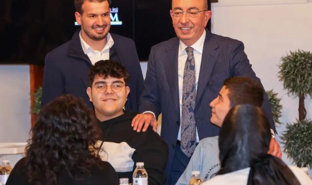 Başkan Kavuş Konya Meram gençliği ile buluştu