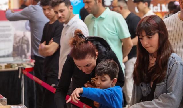 Başkan Pekyatırmacı “Anadolu’nun Diriliş Destanı Çanakkale” sergisi’ni ziyaret etti