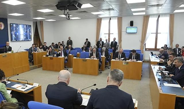 Bayram ikramiyesi komisyondan geçti