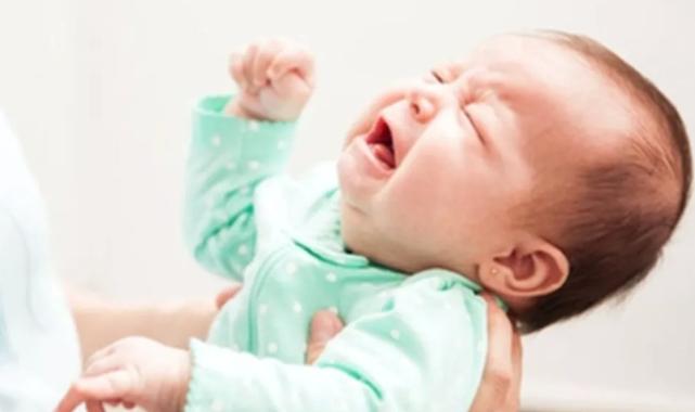 Bebeklerde reflüye dikkat! Bebeklerde Reflü Nedir?