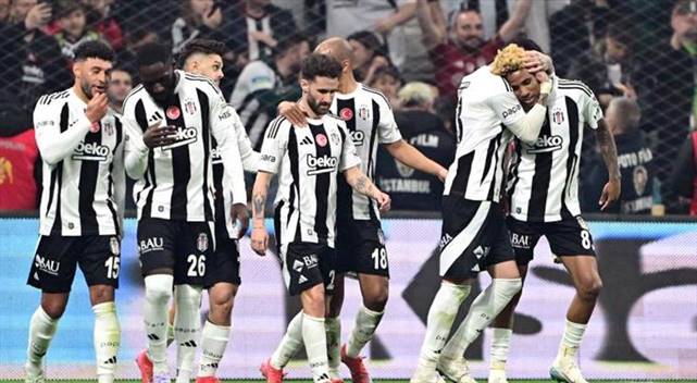 Beşiktaş 2-1 Galatasaray (Maç Sonucu) Kartal Aslan’ı devirdi, 3 puanı aldı!