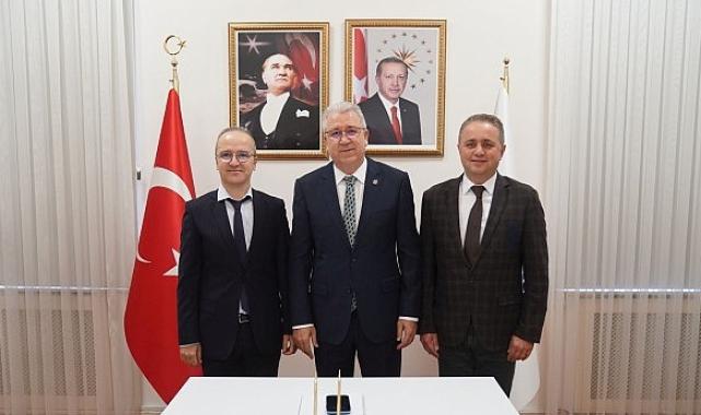 Bu proje ile Parkinson hastalarının yürümelerini destekleyecek mobil uygulama geliştirilecek