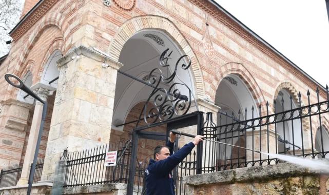 Bursa Osmangazi’de camiler bayrama hazır