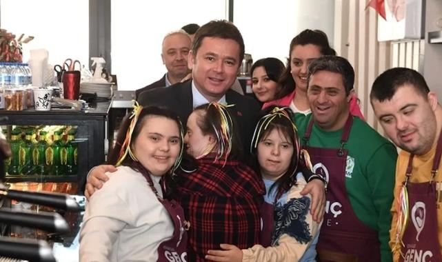 Bursa Osmangazi’de Down sendromlu bireyler kafe işletti