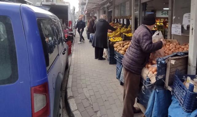 Bursa Osmangazi’de kaldırım işgaline zabıta denetimi