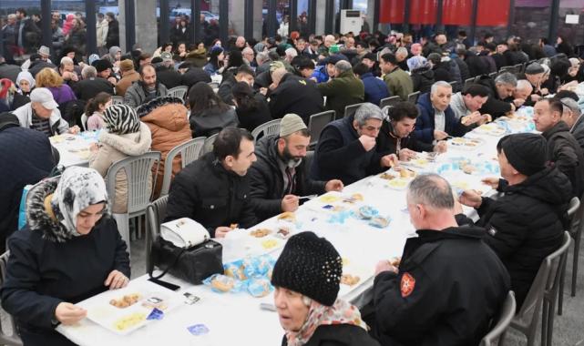 Bursa Osmangazi’de sofra bereketi